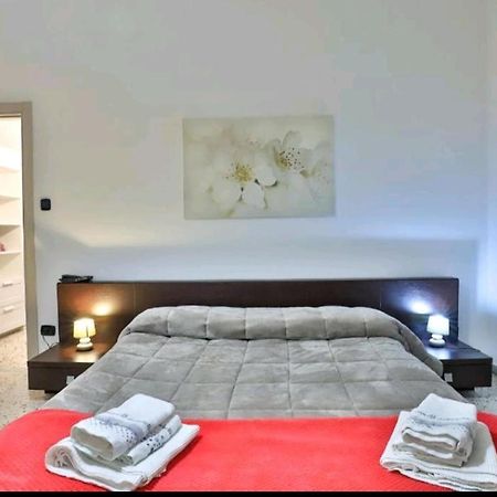 Casa Vacanza Arcangeli Σαλέρνο Εξωτερικό φωτογραφία
